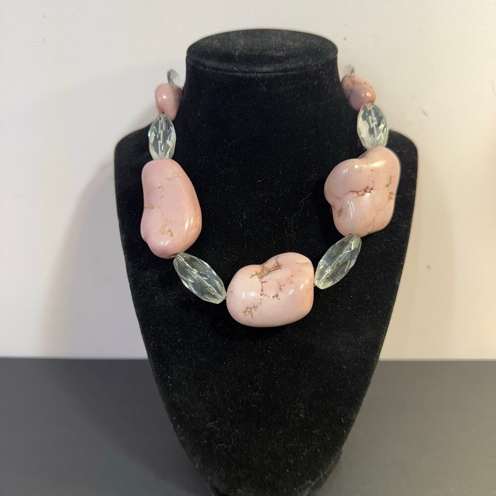 Chunky Pink Howlite Crystal Statement Necklace Large Nugget Beads Toggle 18”